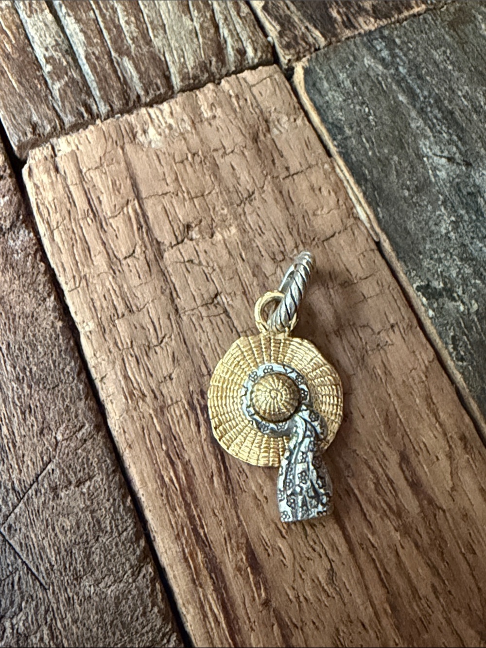 Brighton ABC By the Sea Hat Charm, two-tone summertime fun charm preloved
